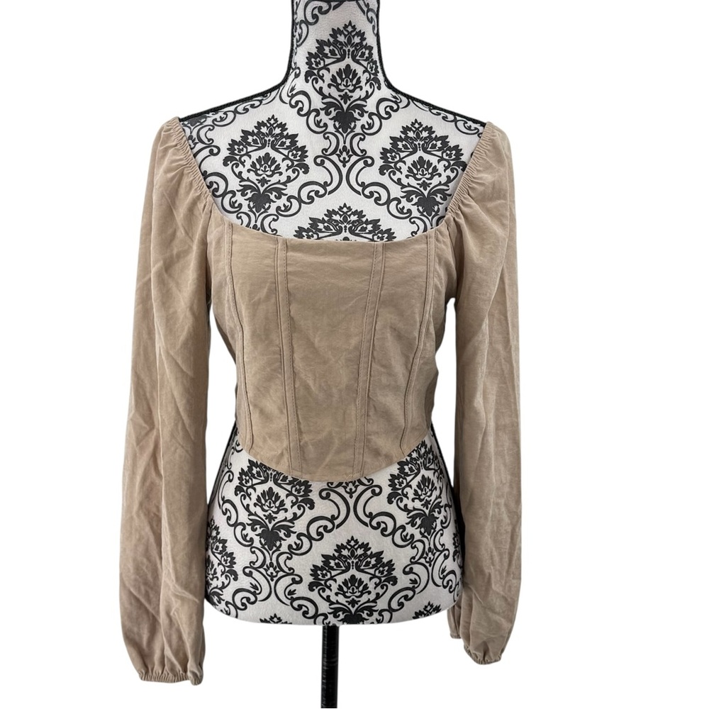 Kirious Los Angeles Beige Long Sleeve Corset Top Smocked Back Puff Sleeve - Picture 2 of 10